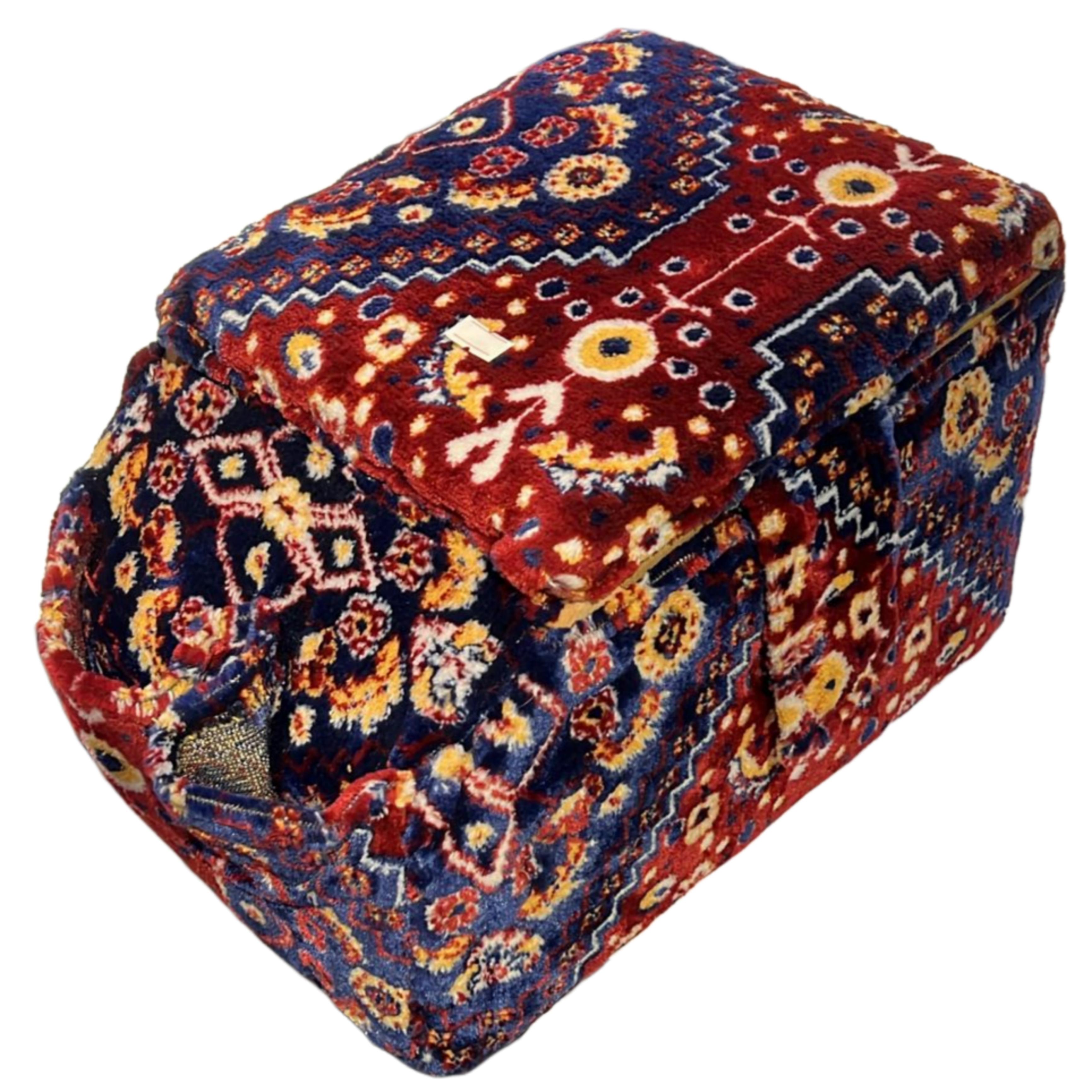 تكايه عزبه خشب سياره