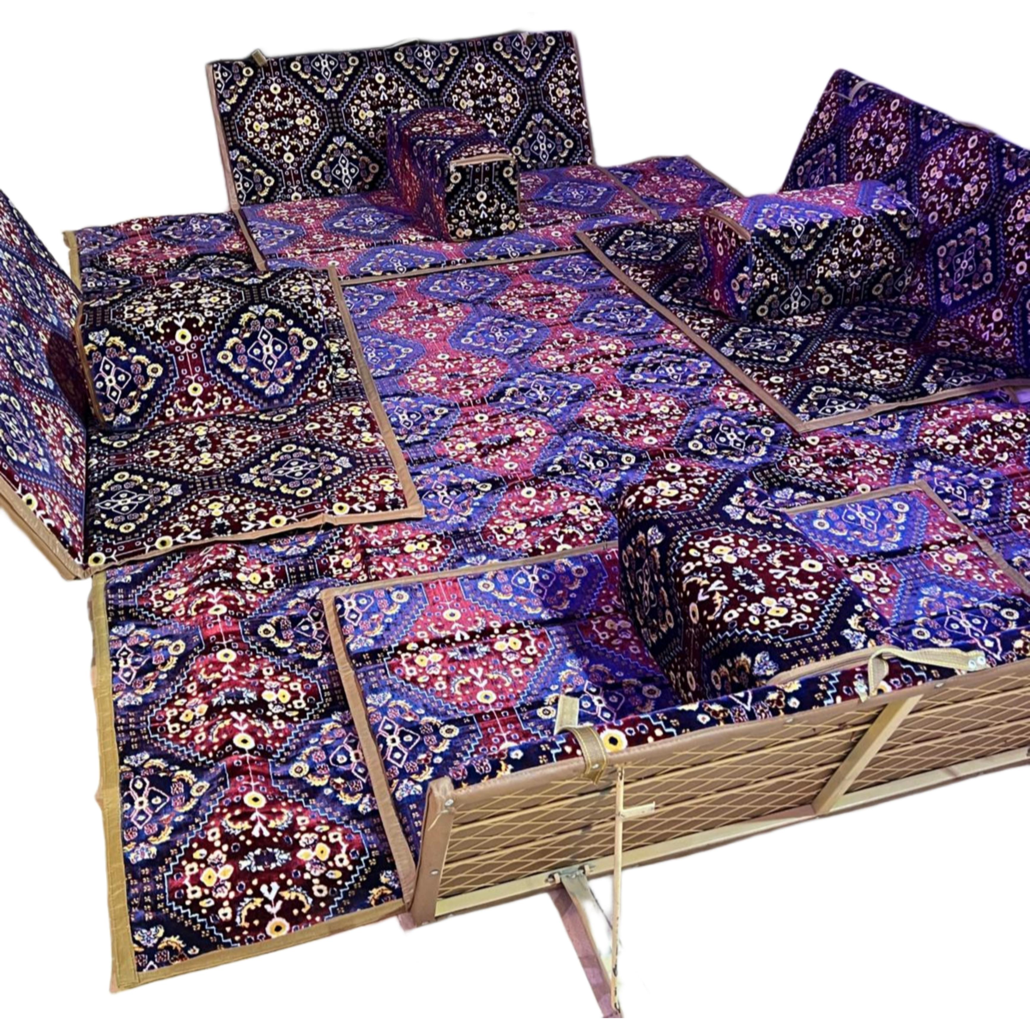 جلسه مع 4 تكايات 8 اشخاص ازرق نقطة حمرا وصفرا