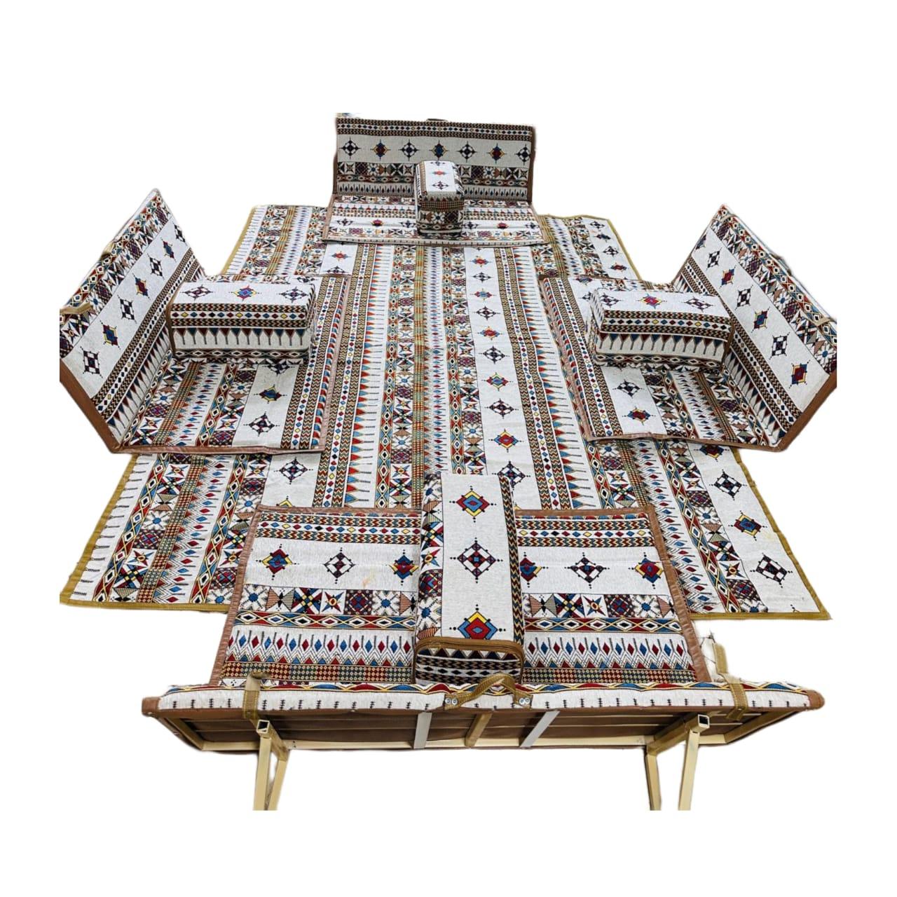 جلسه مع 4 تكايات 8 اشخاص ابيض عصيرى